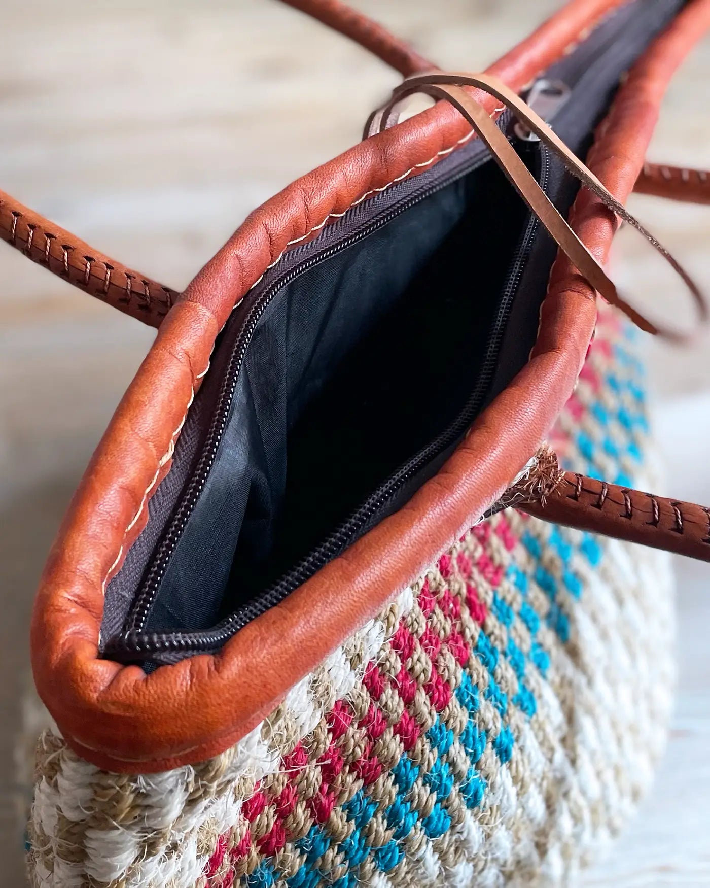 Bolso Hecho a Mano Kenia Rojo y Verde