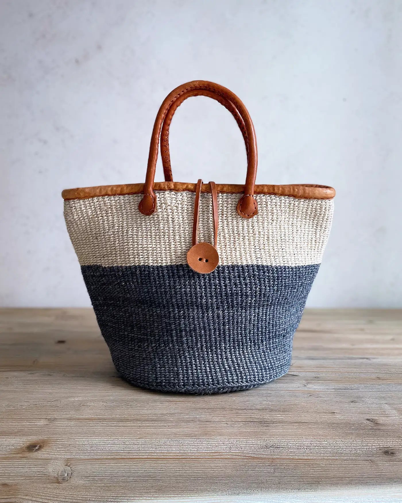Bolso Hecho a Mano Kenia Azul y Beige