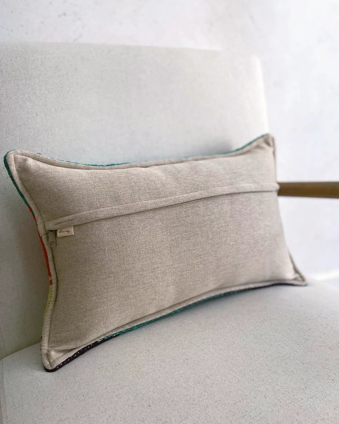 Cojín Artesanal Étnico Verde y Rosa 30x50