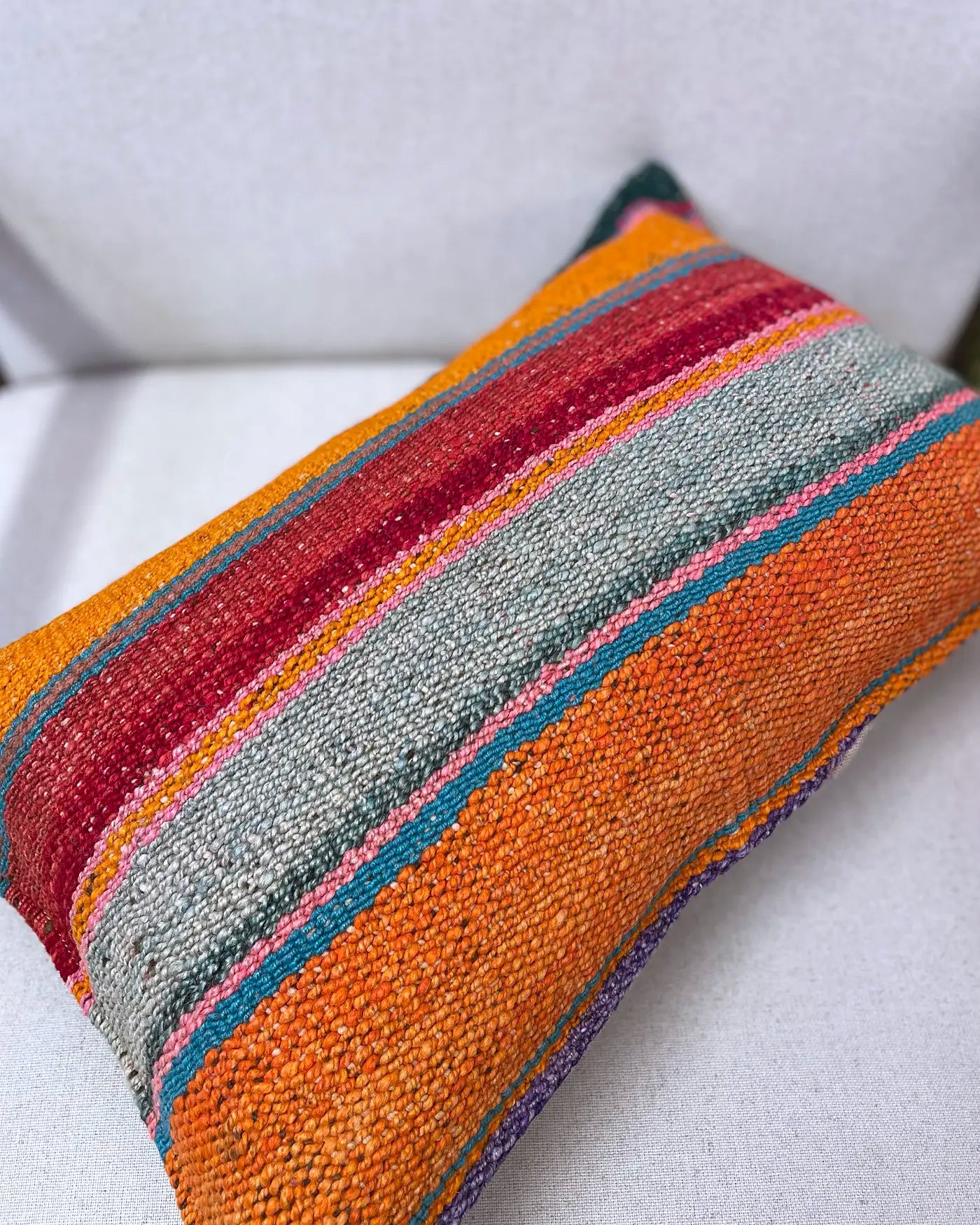 Cojín Étnico a Rayas Peruano Multicolor 30x50