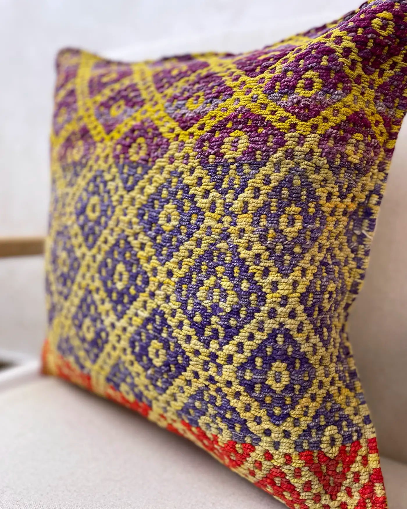 Cojín Étnico Peruano Amarillo y Lila 50x50