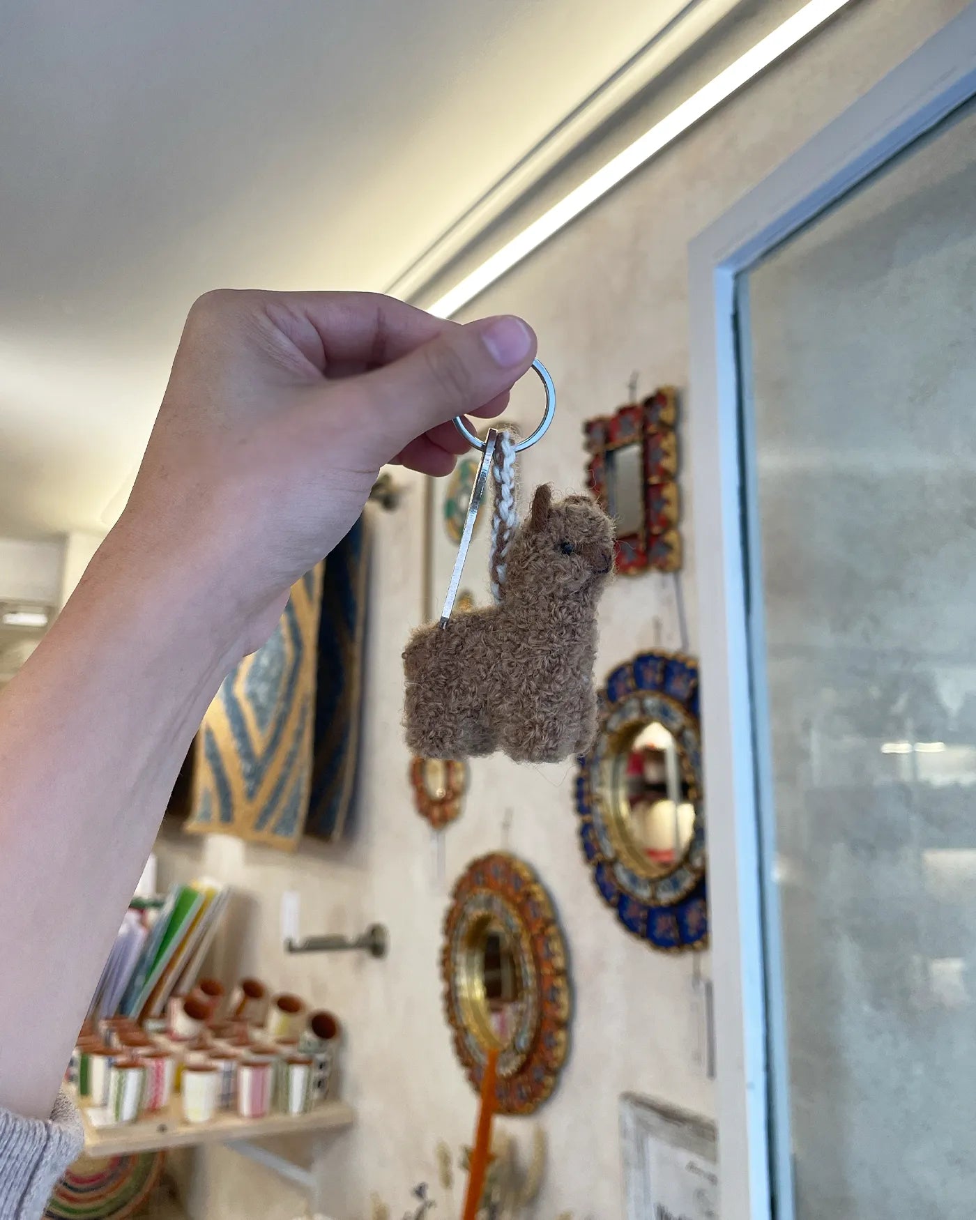 Llavero Artesanal Alpaquita Marrón