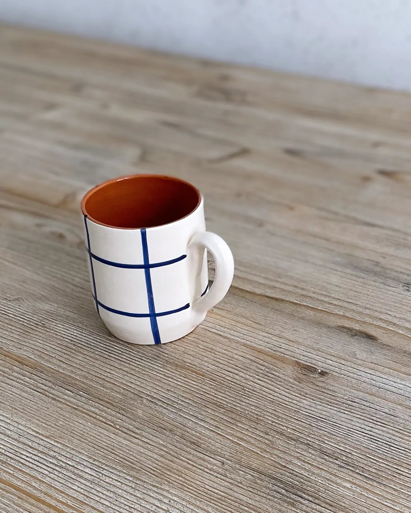 Taza Grande Artesanal Cuadros Azul Marino