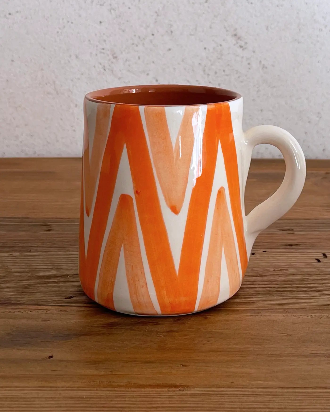 Taza de Cerámica Artesanal Triángulos Naranja
