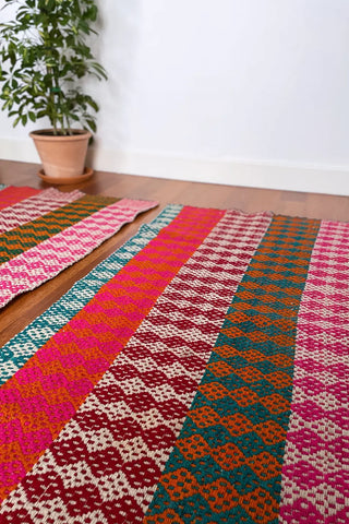 Alfombra peruana de pasillo colorida 140x67 cm