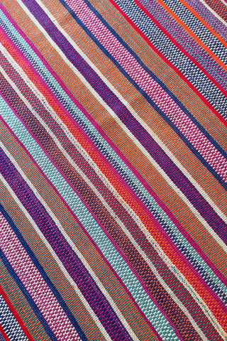 Alfombra étnica peruana multicolor 171x166 cm