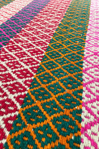 Alfombra peruana de pasillo colorida 141x65 cm
