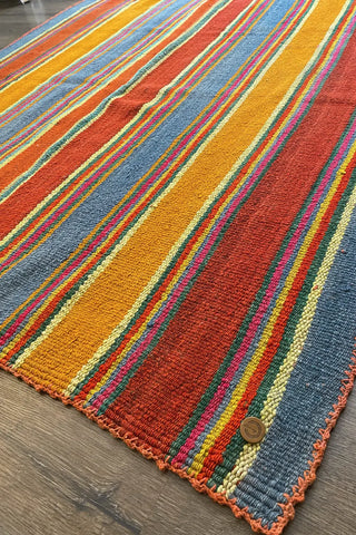 Alfombra étnica a rayas multicolor 171x163 cm