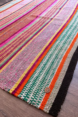 Alfombra étnica multicolor 164x145 cm