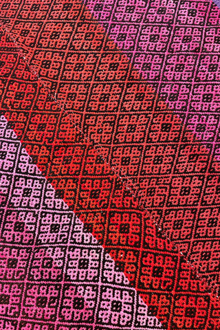 Alfombra étnica rosa y negro 165x157 cm