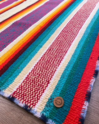 Alfombra étnica a rayas multicolor 180x165 cm