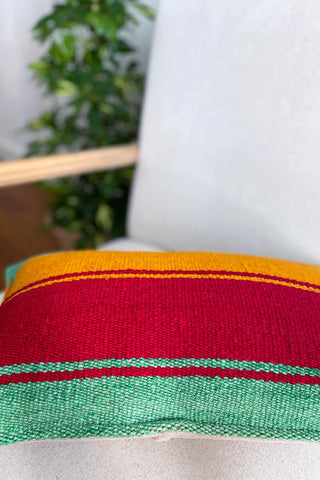 Cojín étnico naranja y rojo