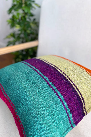 Cojín peruano a rayas multicolor