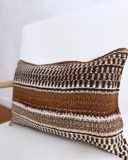 Cojín Étnico Peruano Marrón y Beige 30x50