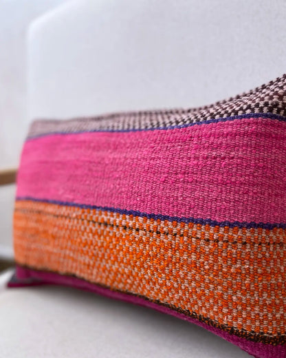 Cojín Étnico Artesanal Rosa y Naranja 30x50