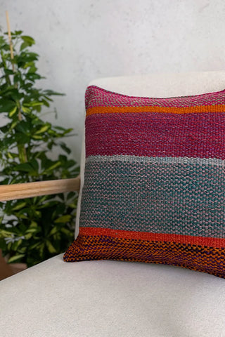 Cojín peruano a rayas multicolor