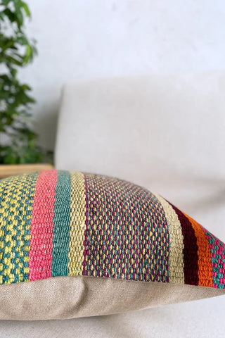 Cojín peruano amarillo y verde