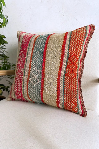 Cojín peruano rosa y verde