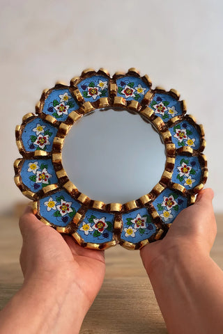 Espejo peruano pintado a mano, 20 cm - Celeste