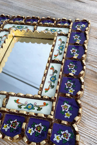 Espejo peruano pintado a mano, 30 cm - Lila