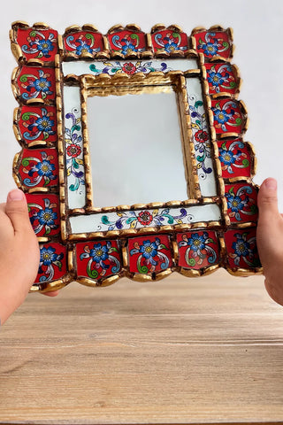 Espejo peruano pintado a mano, 30 cm - Rojo