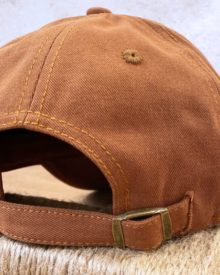 Gorra original con bordado étnico Marrón Avellana