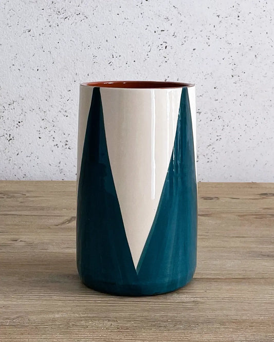 Jarrón Artesanal de Cerámica Triángulos Azul Deep M
