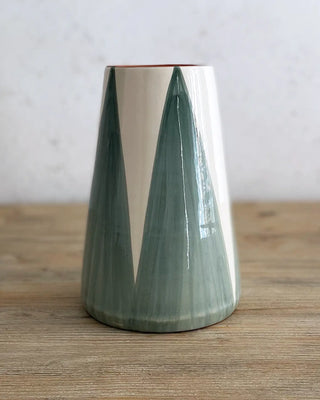 Jarrón artesanal Triángulos Vulcano, 23 cm - Salvia