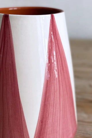 Jarrón artesanal Triángulos, 18 cm - Rosado