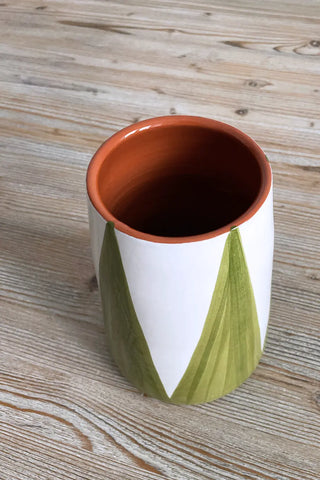Jarrón artesanal Triángulos, 18 cm - Oliva