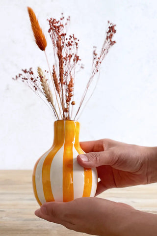Jarroncito artesanal Rayas, 13 cm - Mandarina