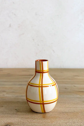 Jarroncito artesanal Cuadros, 13 cm - Ocre y Tierra