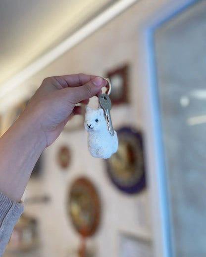 Llavero Artesanal Alpaquita Beige