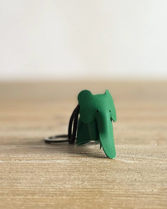 Llavero Original de Piel Elefante Verde