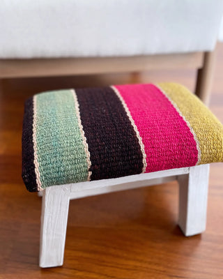 Taburete pequeño con tejido peruano - Multicolor
