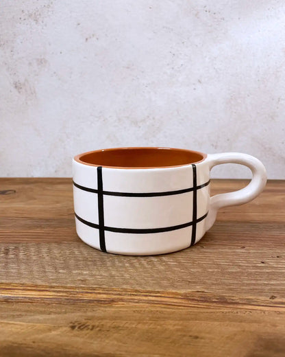 Taza Artesanal Grande Cuadros Negro