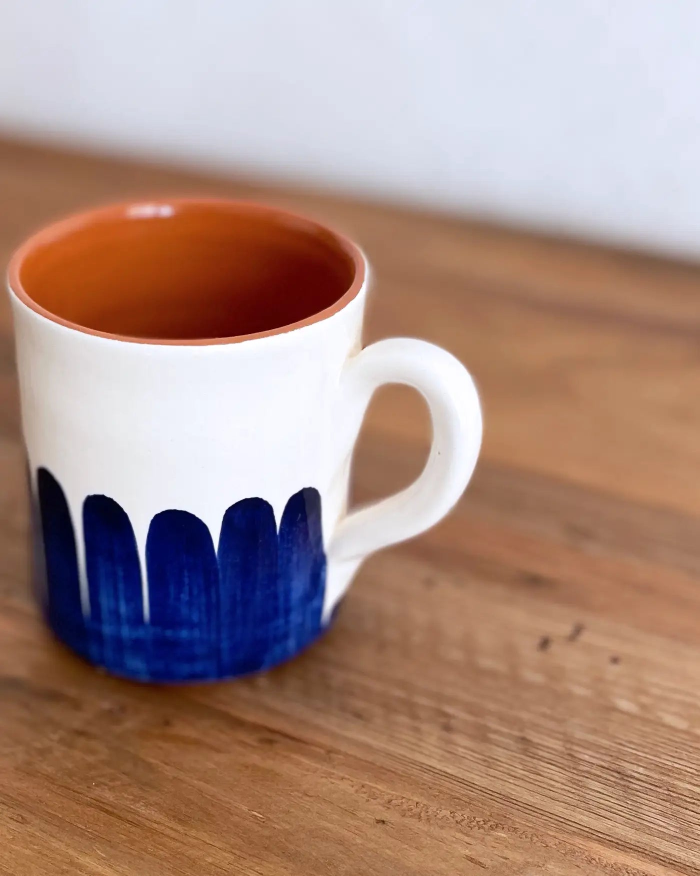 Taza Artesanal de Cerámica Dedos Azul Marino